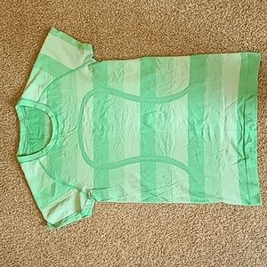 Lululemon Tee